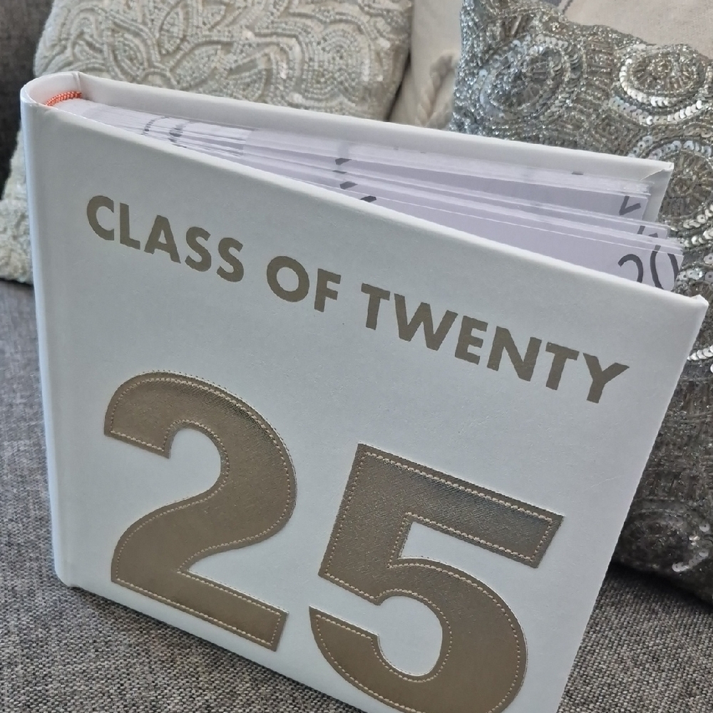 Class of 25 White and Gold Photo Album - Picture 1 of 3